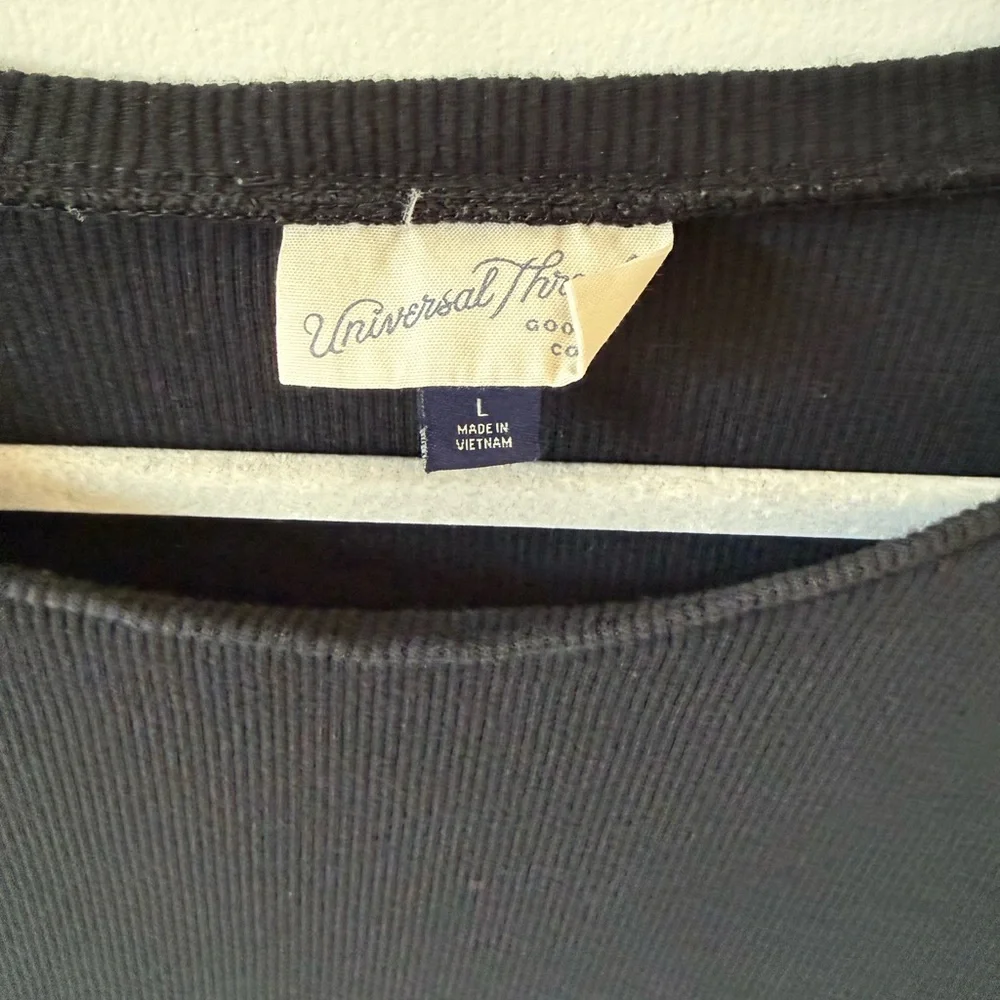 Universal Thread Black Ribbed Long-Sleeve - Picture 2 of 2